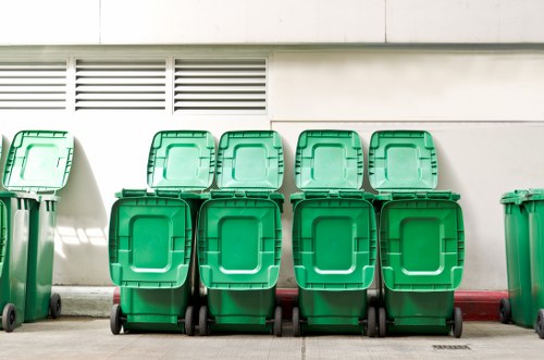 Local rubbish collection for bulky items and mixed waste in London